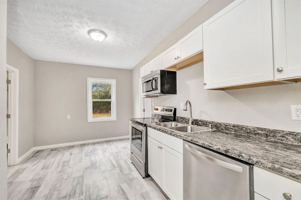 Property photo #6