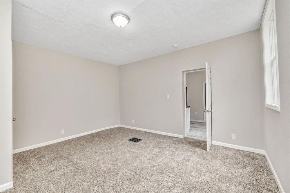 Property photo #10