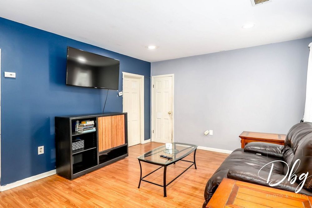 Property photo #1